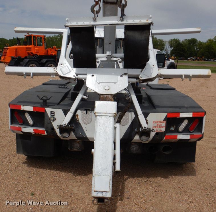 image for item DN7492 2014 Ford F550 Super Duty  tow truck