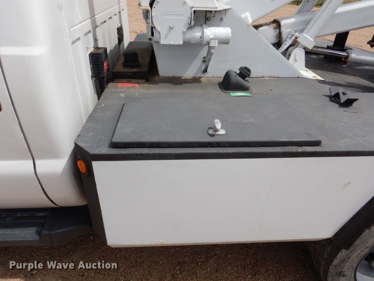 image for item DN7492 2014 Ford F550 Super Duty  tow truck