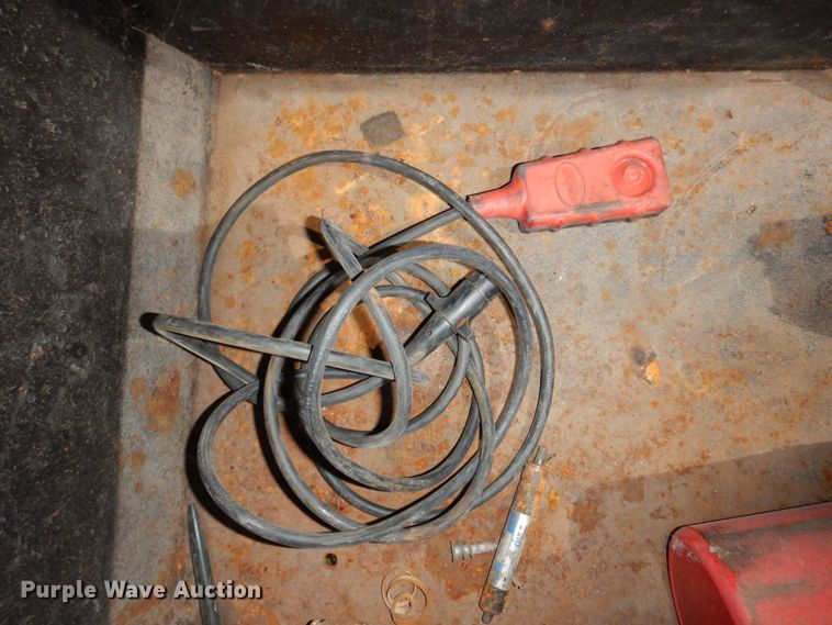 image for item DN7492 2014 Ford F550 Super Duty  tow truck