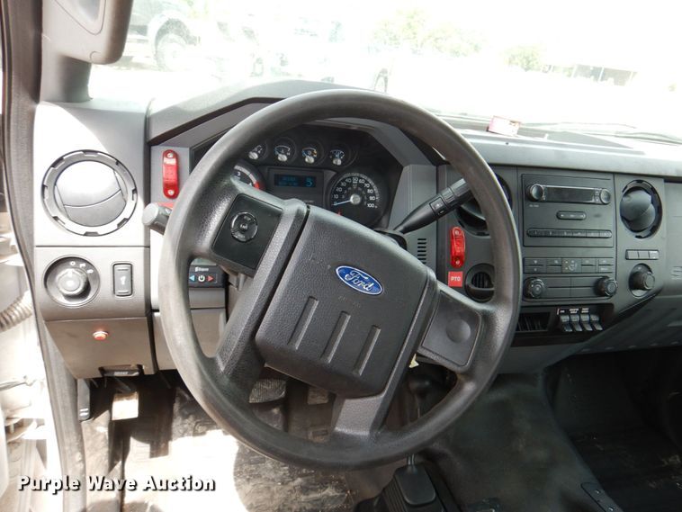 image for item DN7492 2014 Ford F550 Super Duty  tow truck