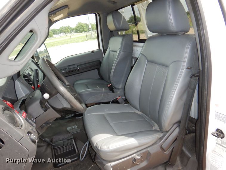 image for item DN7492 2014 Ford F550 Super Duty  tow truck