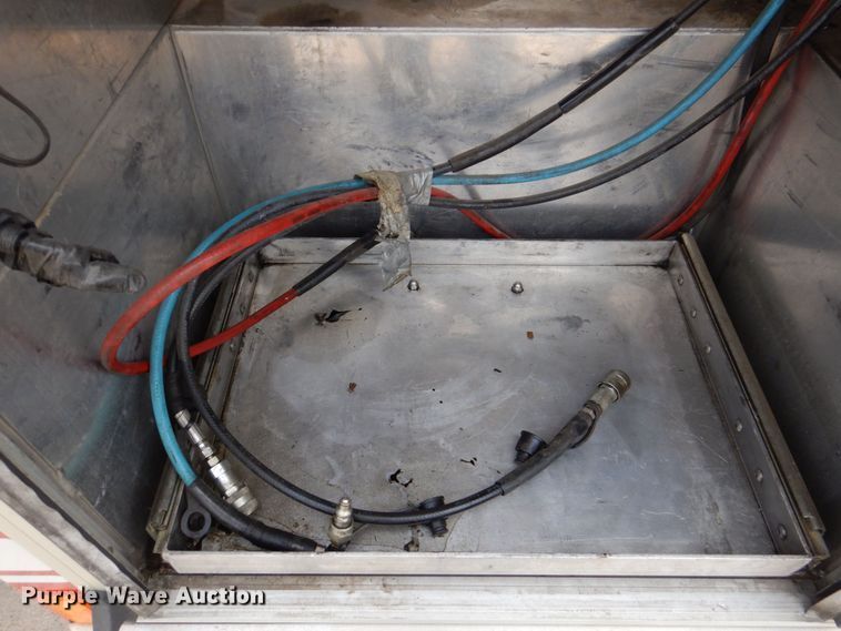 image for item DP4022 2003 Ford F550 Super Duty  Crew Cab brush fire truck