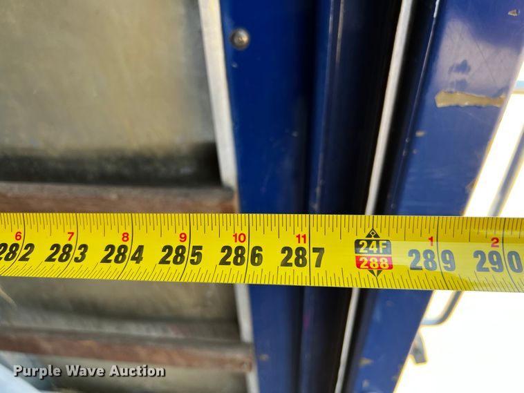 image for item DP4023 2005 International 4300  box truck