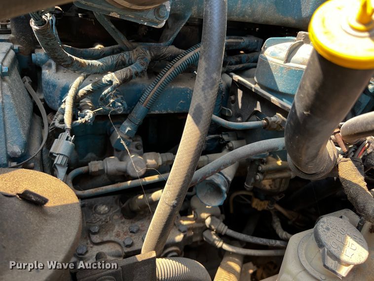 image for item DP4023 2005 International 4300  box truck