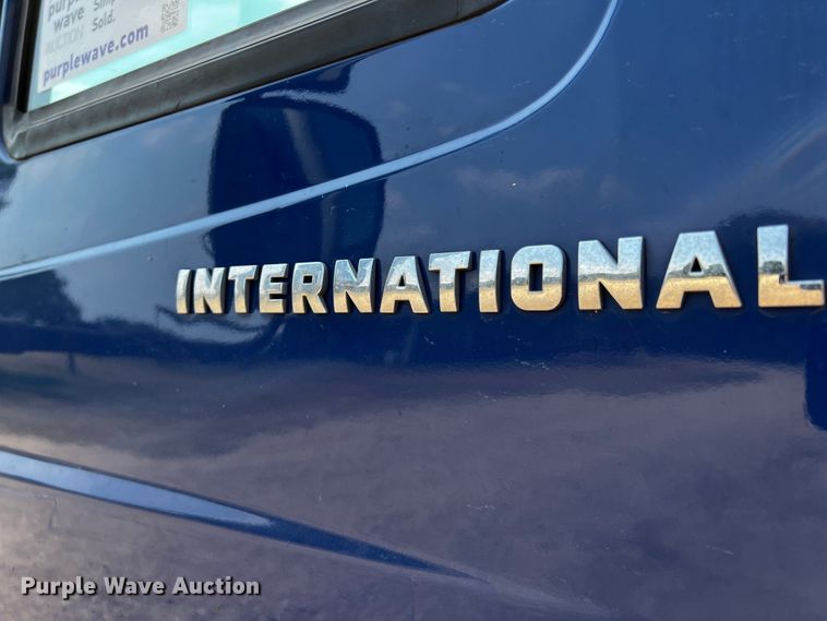 image for item DP4023 2005 International 4300  box truck