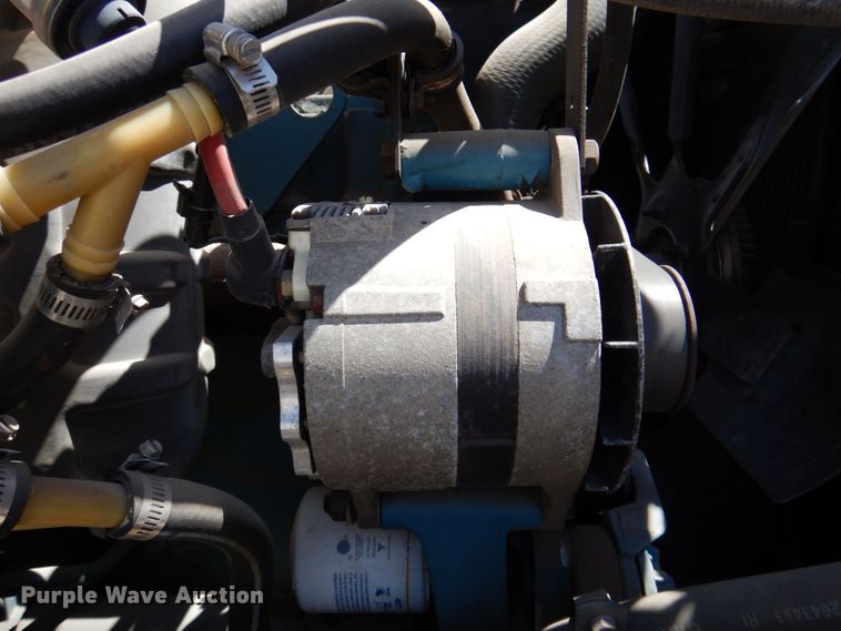 image for item DP4025 1994 International 4700  mobile command center truck