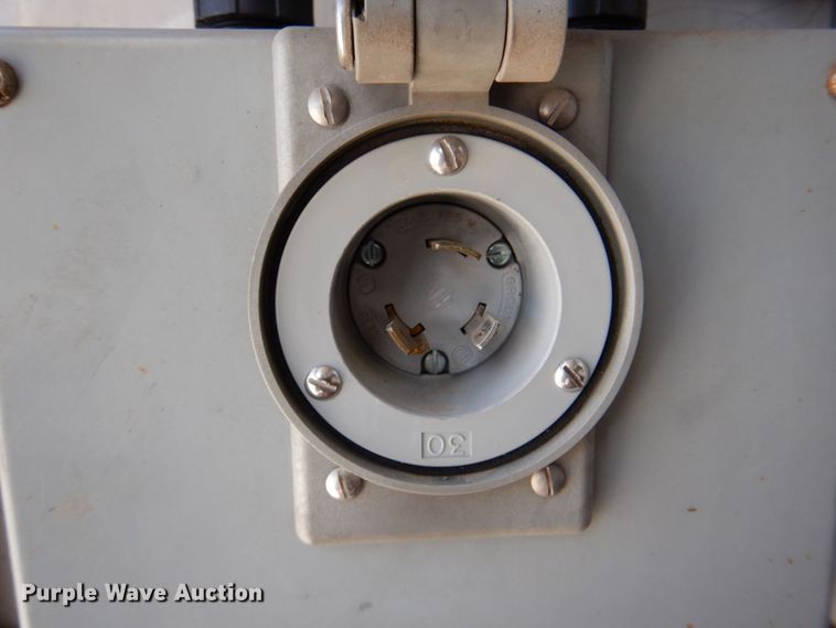 image for item DP4025 1994 International 4700  mobile command center truck