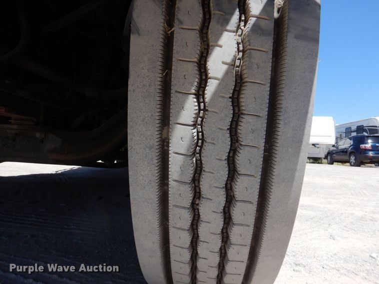 image for item DP4025 1994 International 4700  mobile command center truck