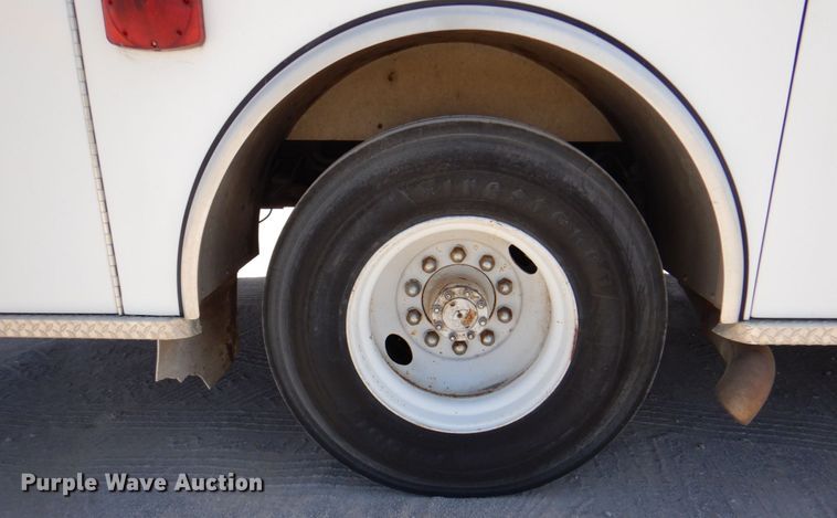 image for item DP4025 1994 International 4700  mobile command center truck