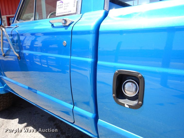 image for item DP4027 1981 Jeep J10  pickup truck