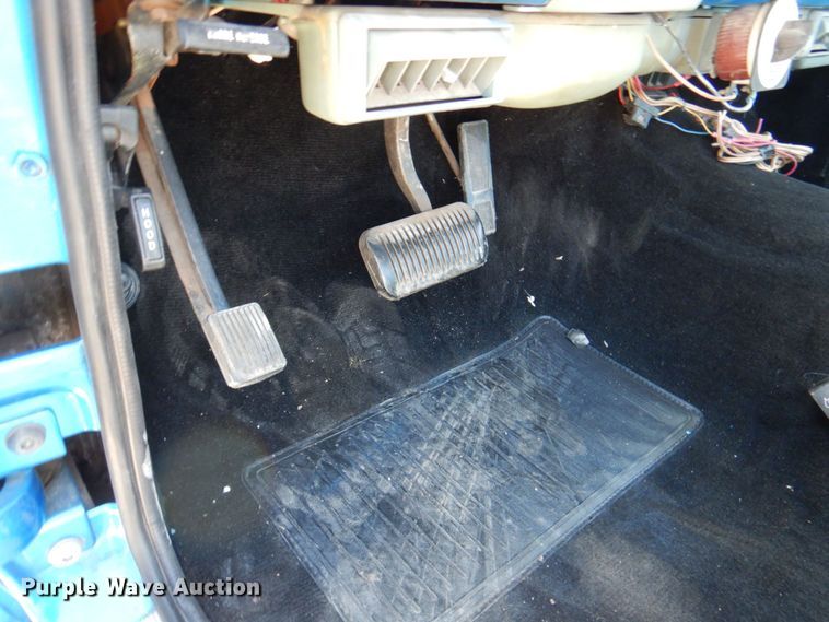 image for item DP4027 1981 Jeep J10  pickup truck