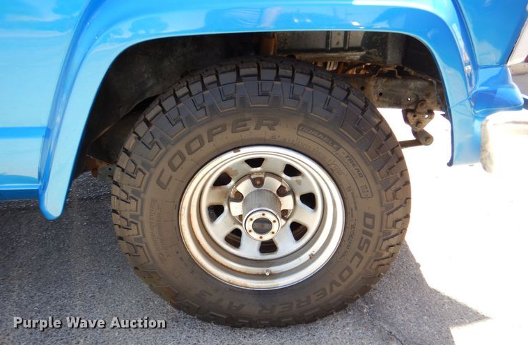 image for item DP4027 1981 Jeep J10  pickup truck