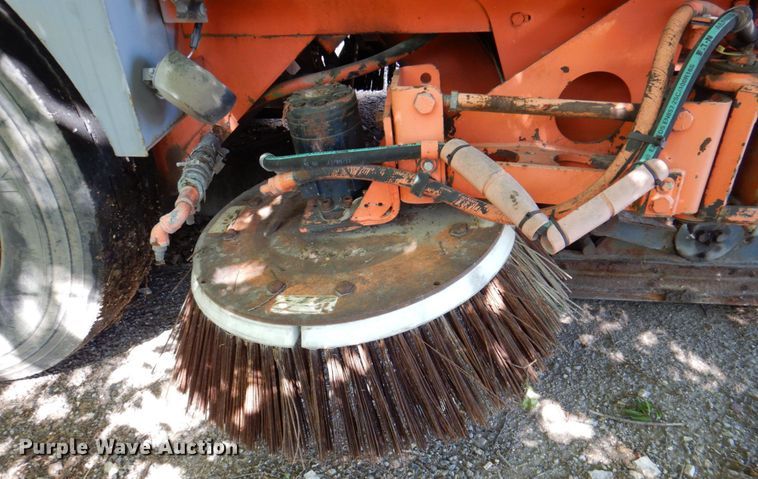 image for item DP4030 1998 Elgin Pelican Series P  street sweeper truck