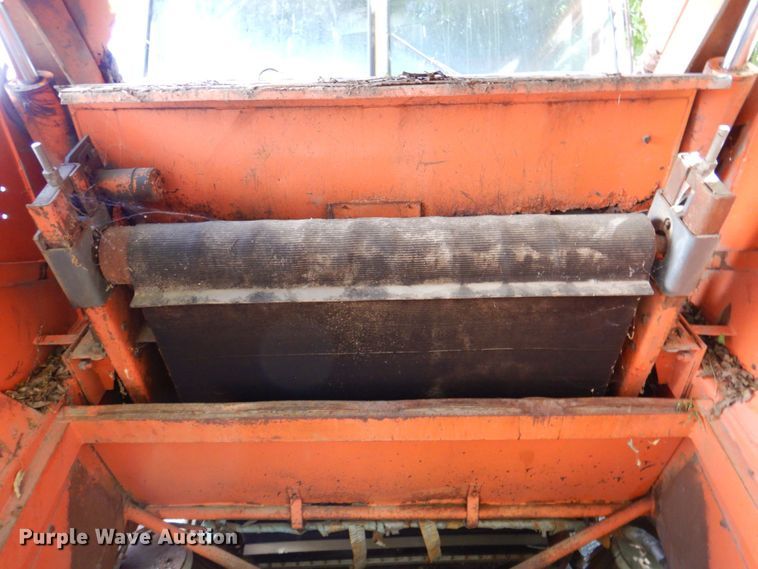 image for item DP4030 1998 Elgin Pelican Series P  street sweeper truck