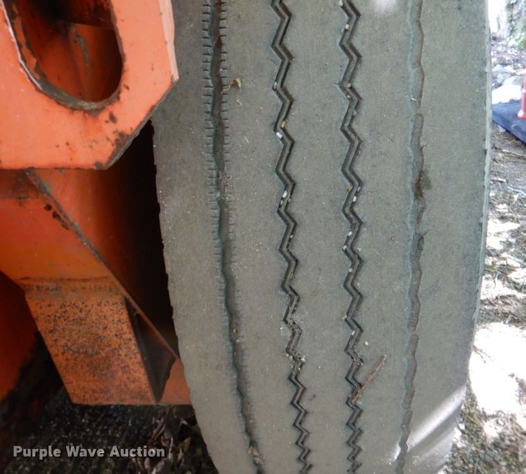 image for item DP4030 1998 Elgin Pelican Series P  street sweeper truck