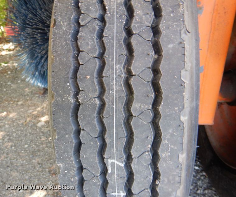 image for item DP4030 1998 Elgin Pelican Series P  street sweeper truck