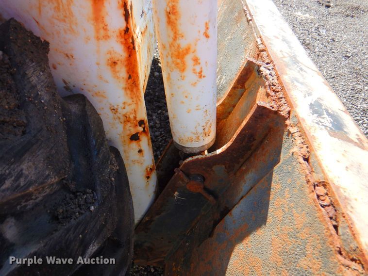 image for item DP4213 Melroe 444  skid steer loader