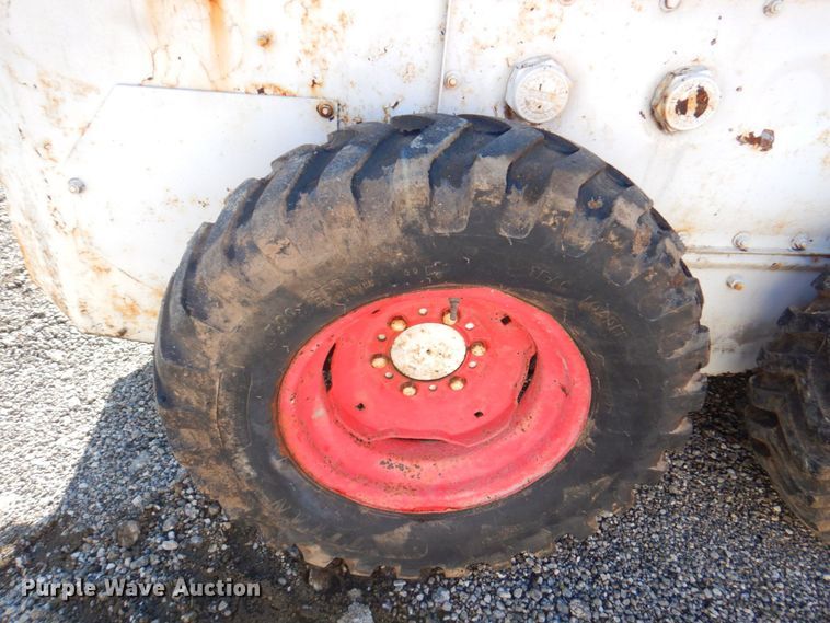 image for item DP4213 Melroe 444  skid steer loader