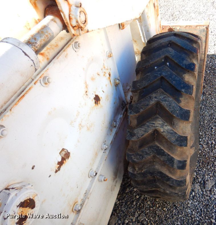 image for item DP4213 Melroe 444  skid steer loader