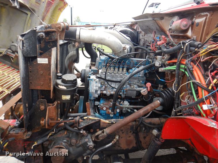 image for item DP5549 1996 International 4900  refuse truck