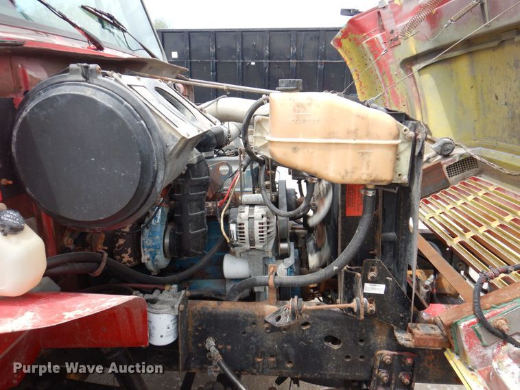 image for item DP5549 1996 International 4900  refuse truck