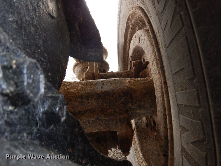 image for item DP5551 1997 International 2654  refuse truck