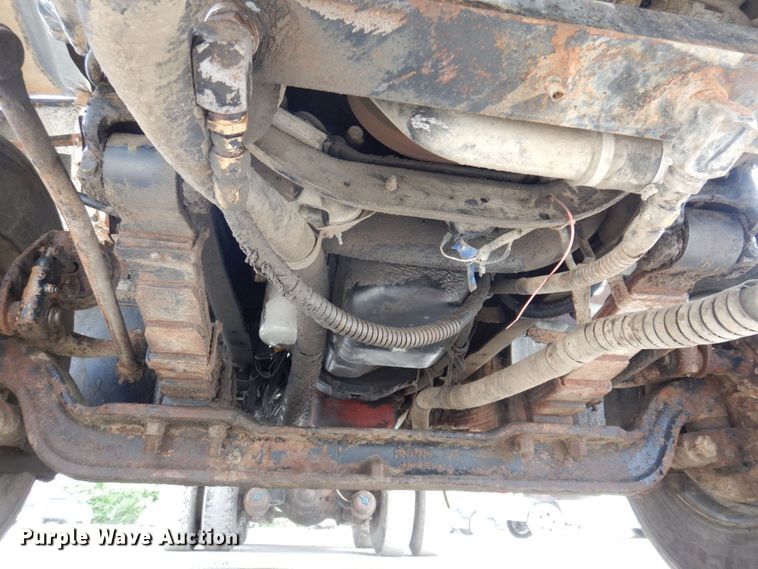 image for item DP5551 1997 International 2654  refuse truck