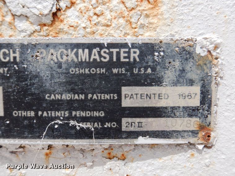 image for item DP5551 1997 International 2654  refuse truck