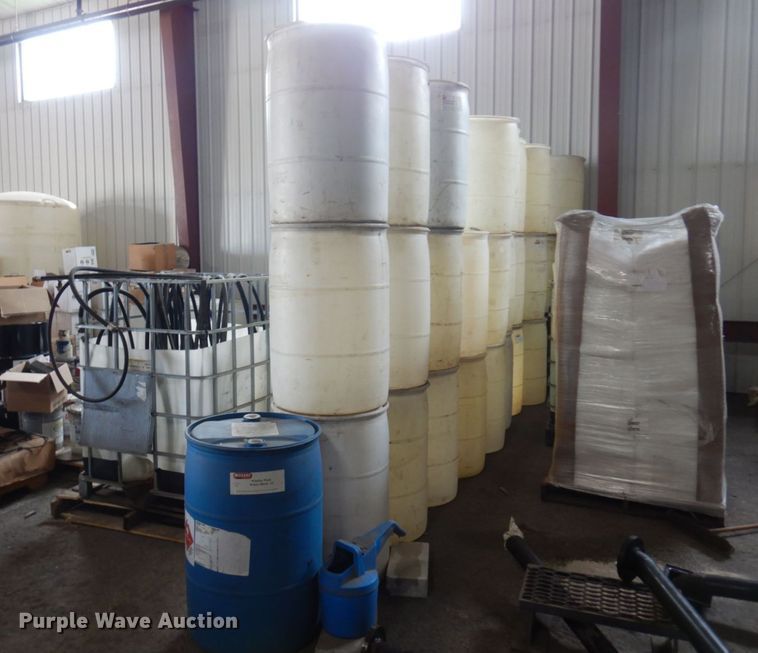 image for item DR0446 Approximately 25 plastic barrels