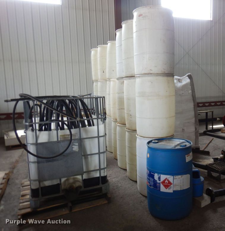 image for item DR0446 Approximately 25 plastic barrels