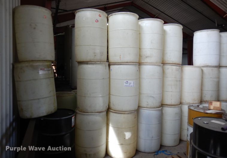 image for item DR0446 Approximately 25 plastic barrels