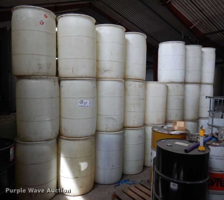 image for item DR0446 Approximately 25 plastic barrels