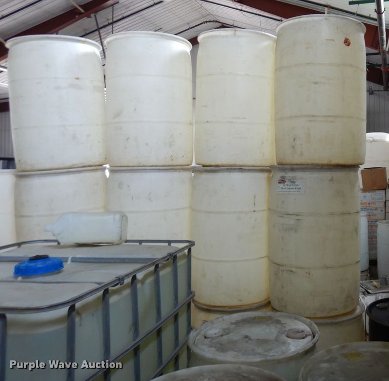 image for item DR0446 Approximately 25 plastic barrels