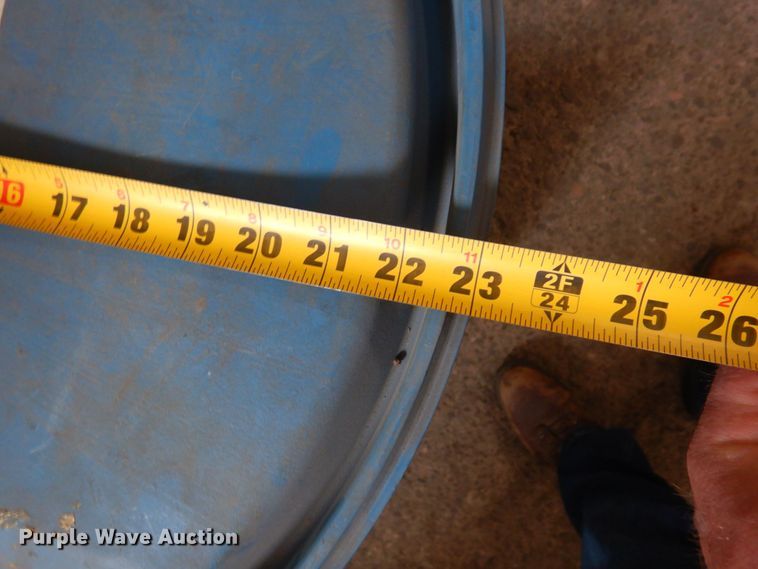 image for item DR0446 Approximately 25 plastic barrels