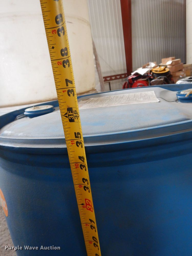 image for item DR0446 Approximately 25 plastic barrels