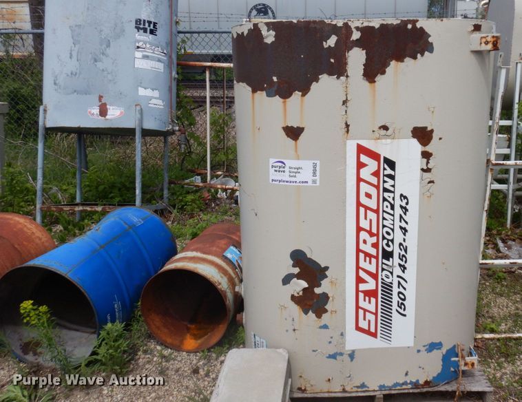 image for item DR0452 (3) tanks