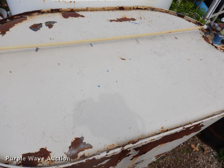 image for item DR0452 (3) tanks