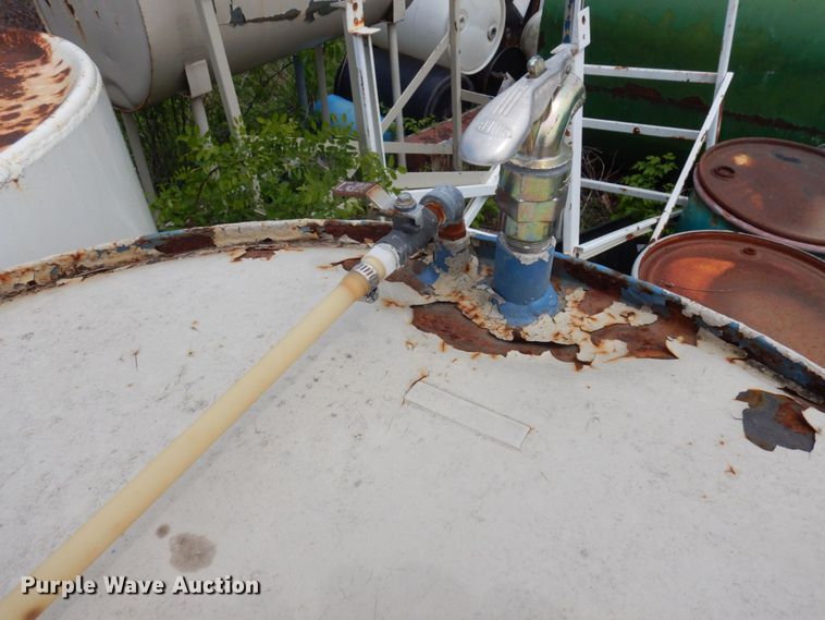 image for item DR0452 (3) tanks