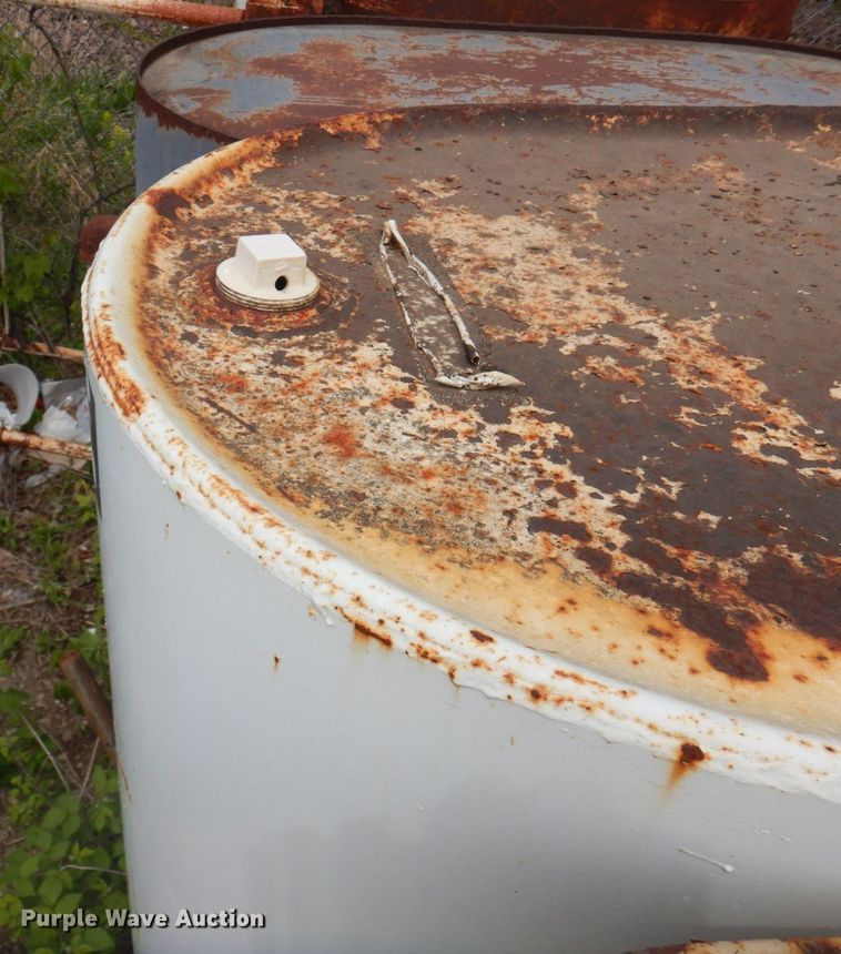 image for item DR0452 (3) tanks