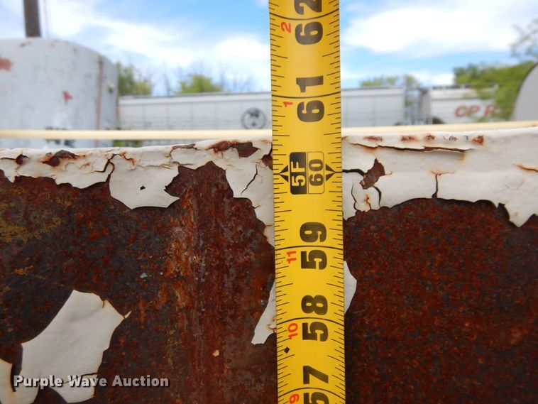 image for item DR0452 (3) tanks