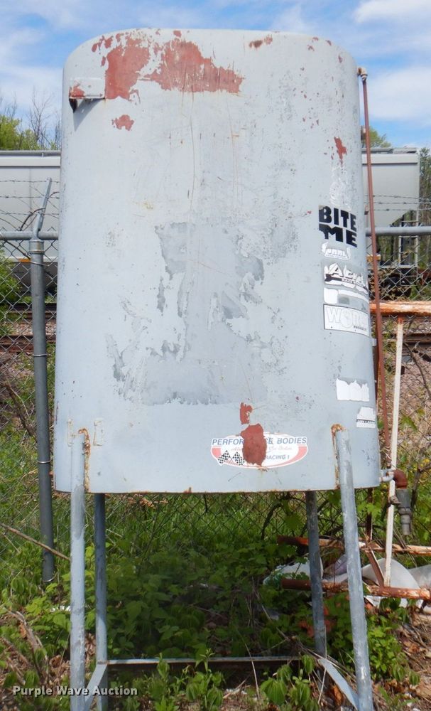 image for item DR0453 (3) tanks