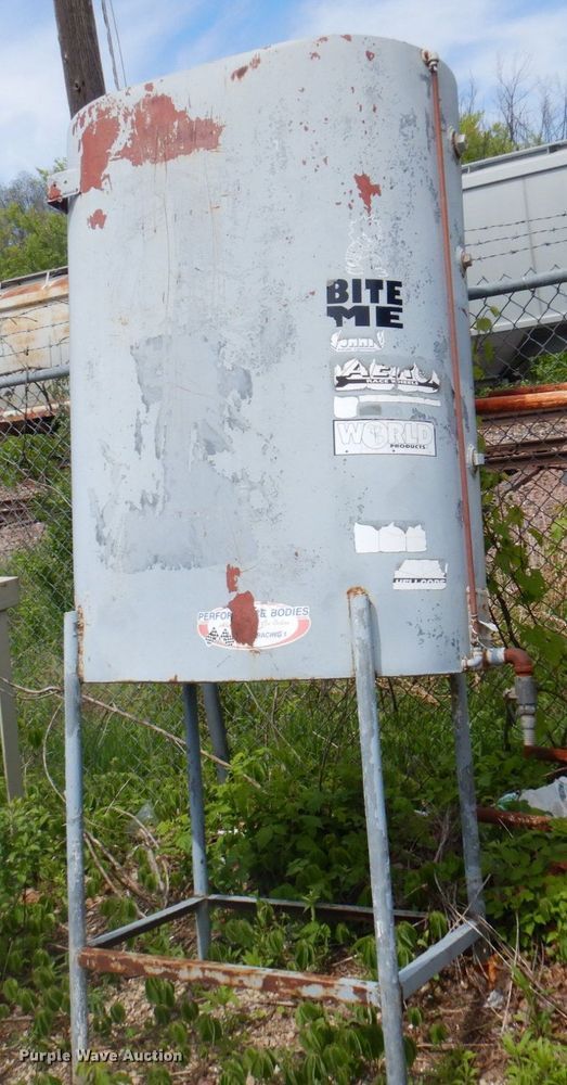 image for item DR0453 (3) tanks