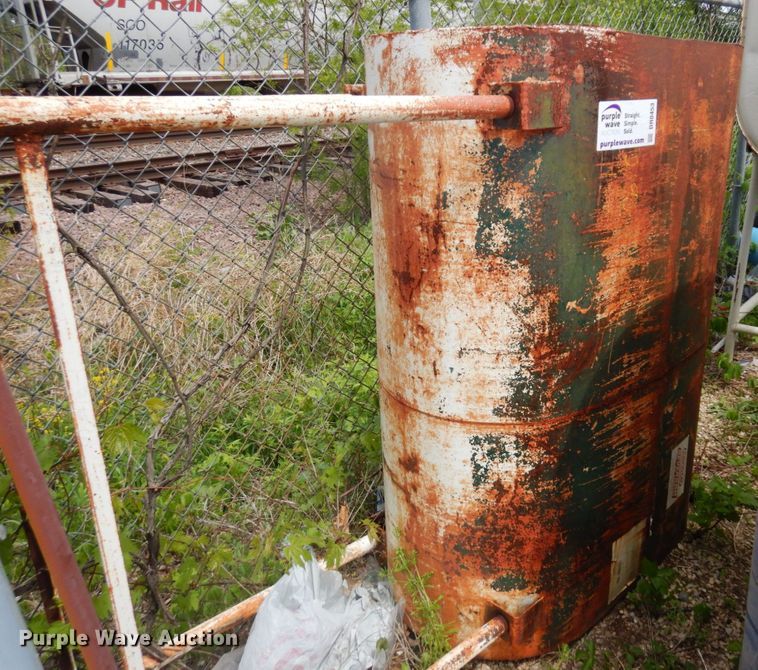 image for item DR0453 (3) tanks