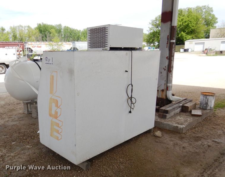 image for item DR0460 Star IS61AS  freezer