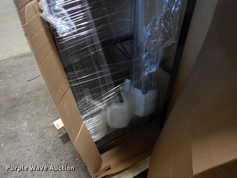 image for item DR0466 Approximately 20 display racks