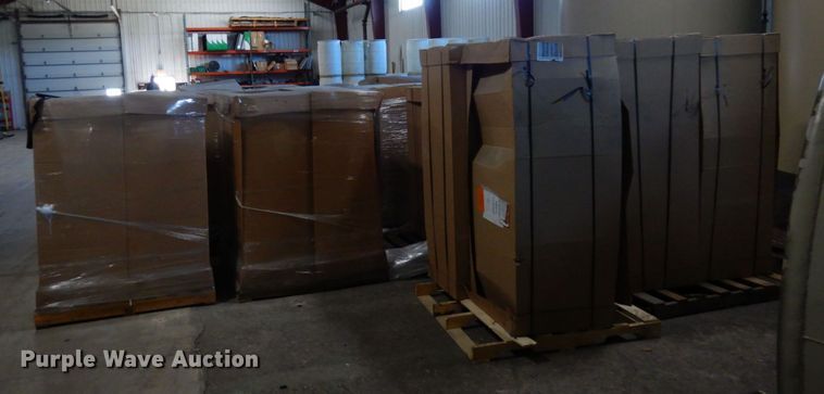 image for item DR0466 Approximately 20 display racks