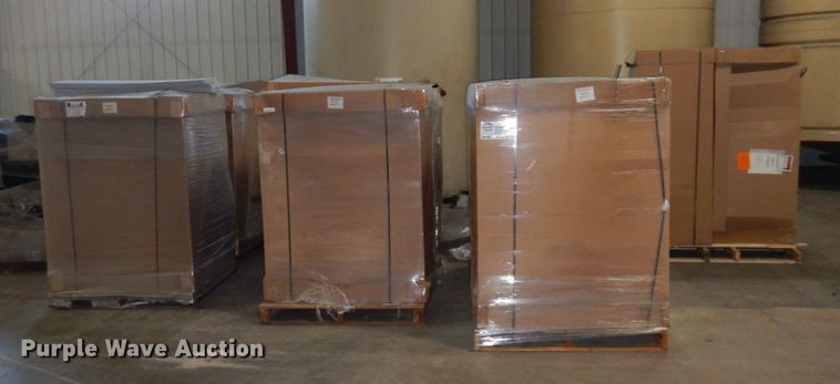 image for item DR0466 Approximately 20 display racks