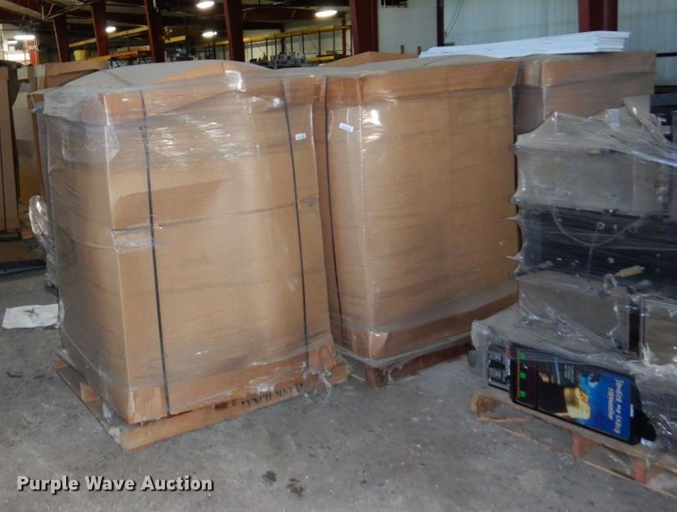 image for item DR0466 Approximately 20 display racks