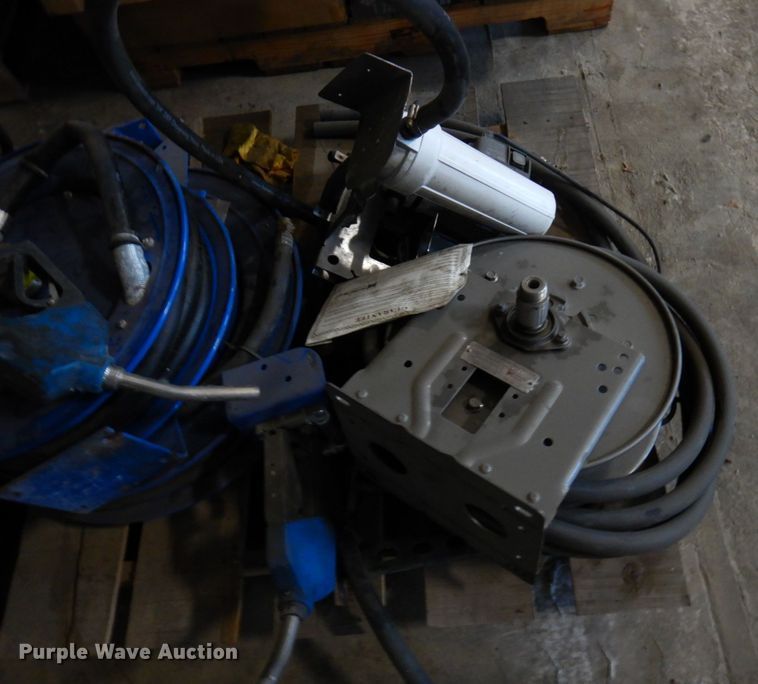 image for item DR0468 Approximately 15 hose reels