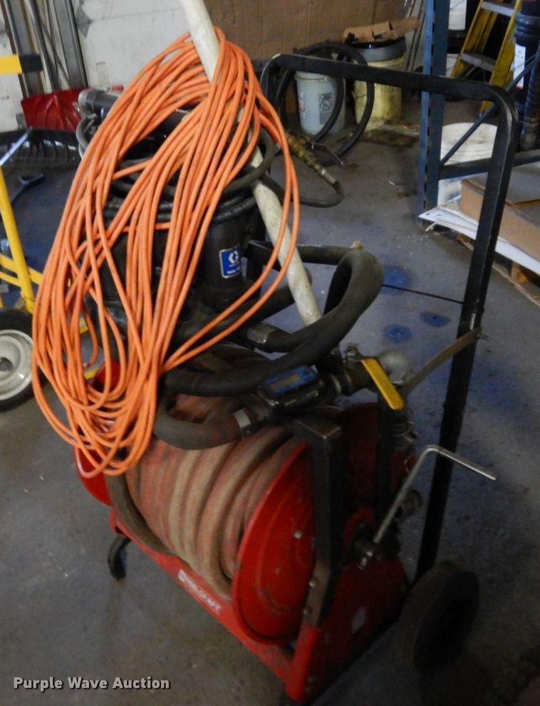 image for item DR0476 (2) fluid transfer pumps